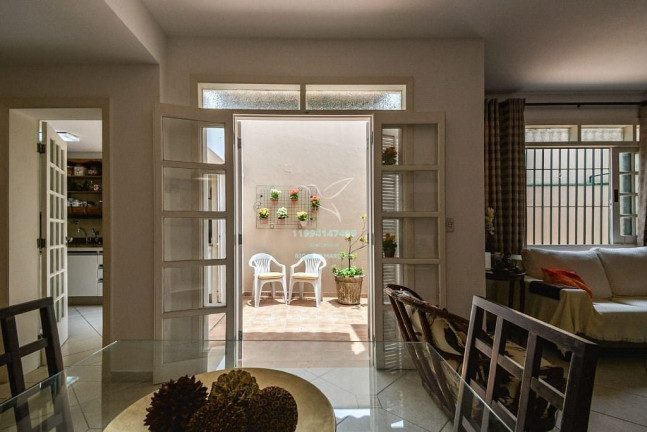 Imagem Casa com 3 Quartos à Venda, 190 m² em Indianópolis - São Paulo Imagem Casa com 3 Quartos à Venda, 190 m² em Indianópolis - São Paulo
