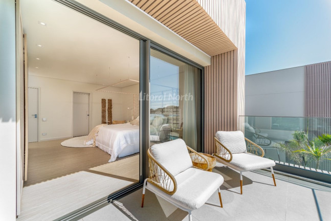 Imagem Casa com 5 Quartos à Venda, 458 m² em Praia Do Estaleiro - Balneário Camboriú