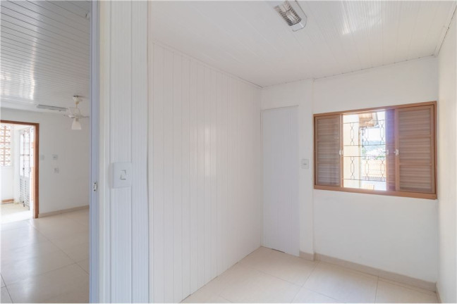 Imagem Casa com 5 Quartos à Venda, 150 m² em Partenon - Porto Alegre