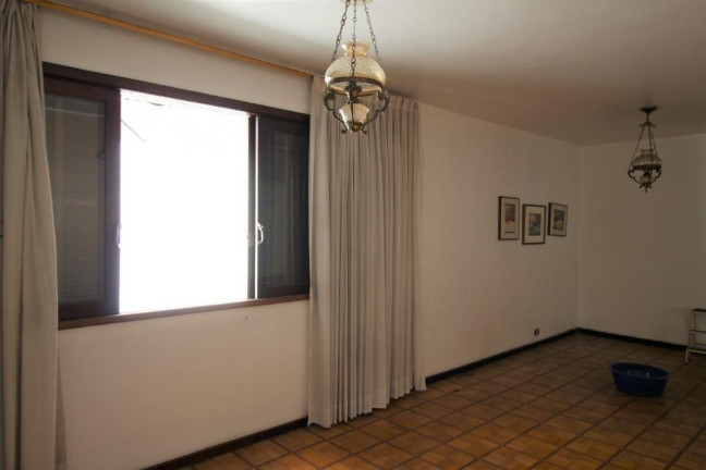 Imagem Casa com 3 Quartos à Venda, 265 m² em Centro - Curitiba
