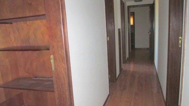 Imagem Casa com 4 Quartos à Venda, 690 m² em Pousada Dos Bandeirantes - Carapicuíba Imagem Casa com 4 Quartos à Venda, 690 m² em Pousada Dos Bandeirantes - Carapicuíba