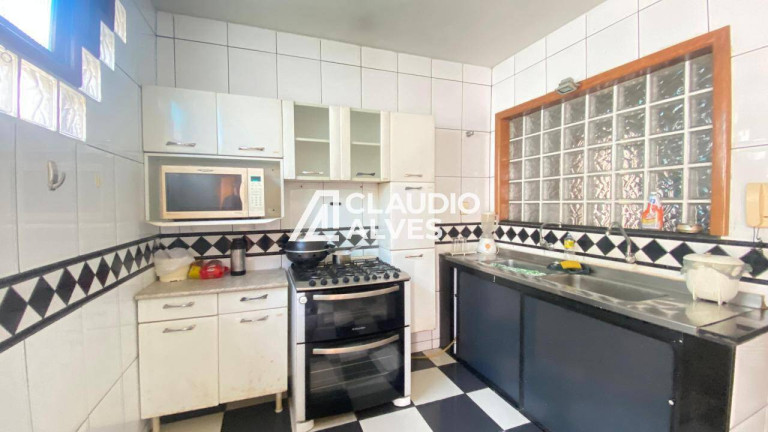 Imagem Casa com 4 Quartos à Venda, 392 m² em Jardim Cruzeiro - Feira De Santana