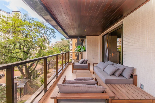 Imagem Apartamento com 3 Quartos à Venda, 322 m² em Moinhos De Vento - Porto Alegre