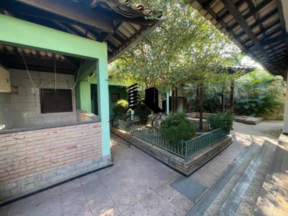 Imagem Casa com 2 Quartos à Venda, 425 m² em Cabral - Contagem Imagem Casa com 2 Quartos à Venda, 425 m² em Cabral - Contagem