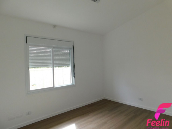 Casa com 3 Quartos à Venda, 179 m² em Morro Das Pedras - Florianópolis