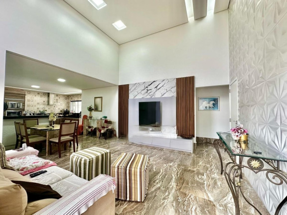 Casa com 3 Quartos à Venda, 200 m² em Setor Habitacional Arniqueira (águas Claras) - Brasília