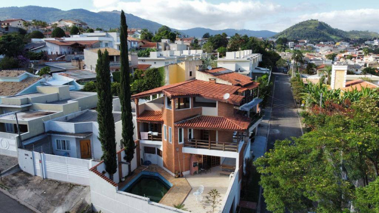 Imagem Casa com 3 Quartos à Venda, 220 m² em Jardim Das Flores - Atibaia