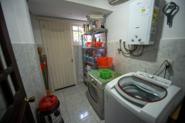 Imagem Casa com 3 Quartos à Venda, 139 m² em Serraria - Porto Alegre Imagem Casa com 3 Quartos à Venda, 139 m² em Serraria - Porto Alegre