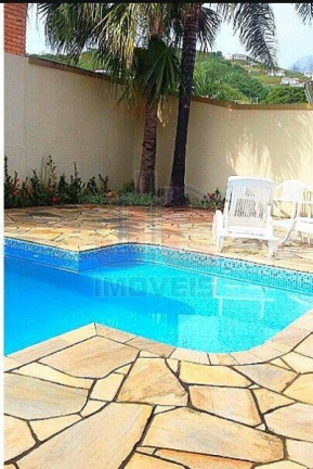 Imagem Imóvel com 3 Quartos à Venda, 420 m² em Centro - Capitólio