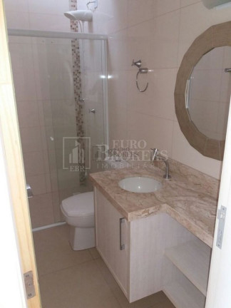 Imagem Sobrado com 3 Quartos à Venda, 125 m² em Nova Esperança - Balneário Camboriú