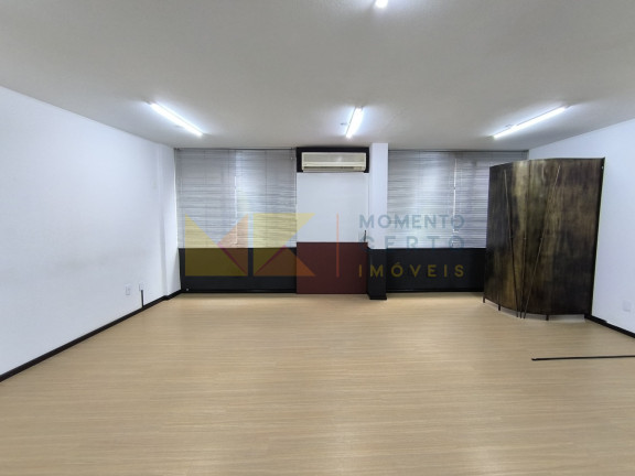 Sala Comercial para Alugar, 52 m² em Centro - Blumenau