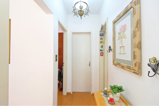 Imagem Apartamento com 2 Quartos à Venda, 53 m² em Santo Antônio - Porto Alegre Imagem Apartamento com 2 Quartos à Venda, 53 m² em Santo Antônio - Porto Alegre