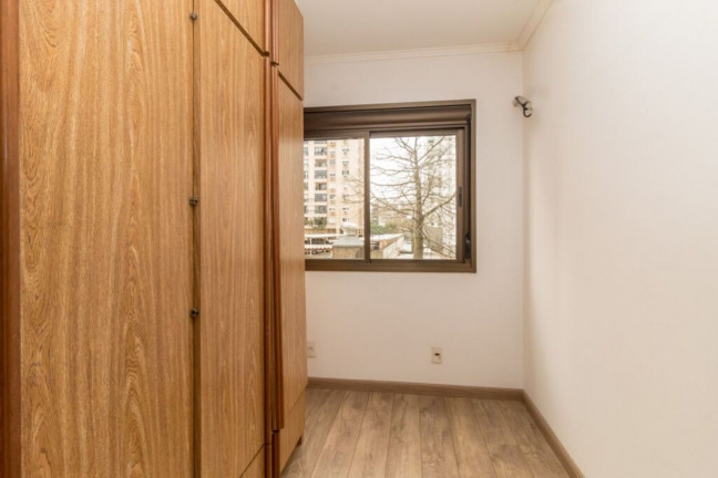 Imagem Imóvel com 3 Quartos à Venda, 76 m² em Passo Da Areia - Porto Alegre Imagem Imóvel com 3 Quartos à Venda, 76 m² em Passo Da Areia - Porto Alegre