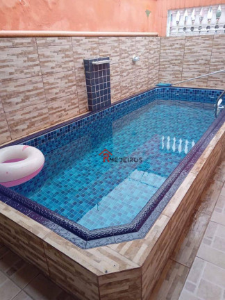 Imagem Casa com 2 Quartos à Venda, 100 m² em Vila Guilhermina - Praia Grande Imagem Casa com 2 Quartos à Venda, 100 m² em Vila Guilhermina - Praia Grande