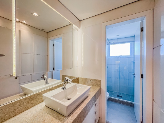 Imagem Apartamento com 3 Quartos à Venda, 120 m² em Petrópolis - Porto Alegre Imagem Apartamento com 3 Quartos à Venda, 120 m² em Petrópolis - Porto Alegre