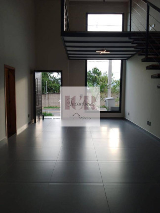 Casa de Condomínio à Venda, 250 m² em Aparecidinha - Sorocaba