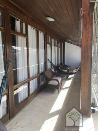 Imagem Casa com 4 Quartos à Venda, 288 m² em Coqueiros - Florianópolis Imagem Casa com 4 Quartos à Venda, 288 m² em Coqueiros - Florianópolis