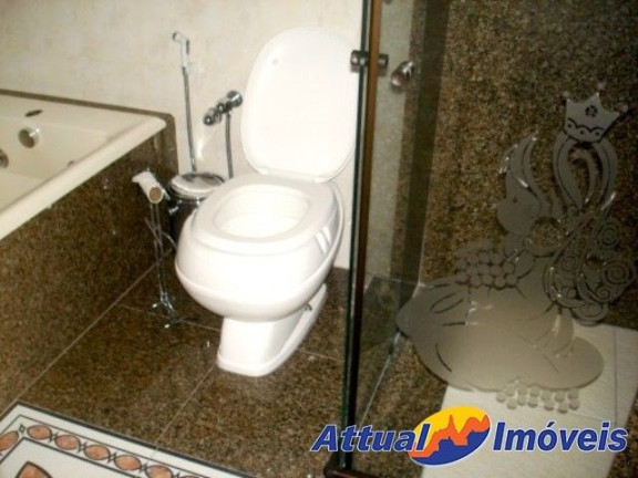 Imagem Casa com 5 Quartos à Venda, 600 m² em Quebra Frascos - Teresópolis