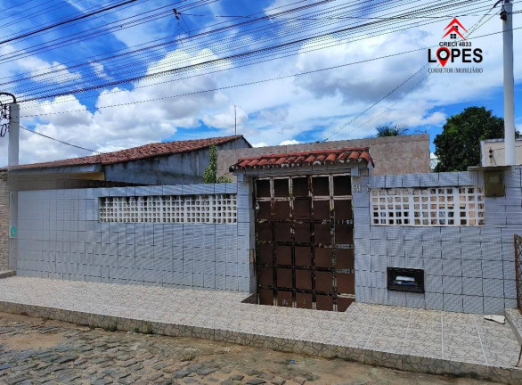 Casa com 2 Quartos à Venda, 300 m² em Nordeste - Natal