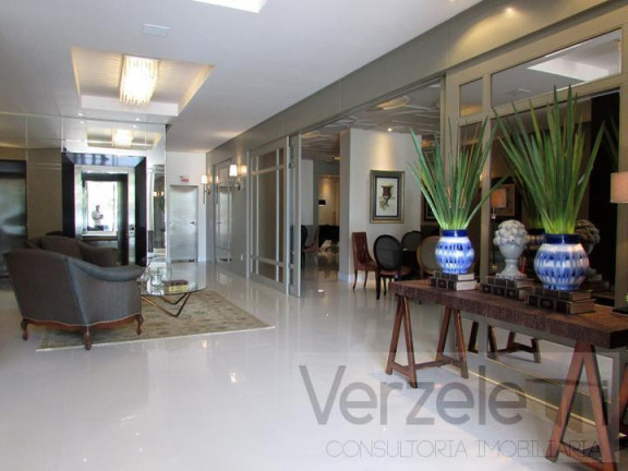 Imagem Apartamento com 3 Quartos à Venda, 157 m² em Centro - Balneário Camboriú Imagem Apartamento com 3 Quartos à Venda, 157 m² em Centro - Balneário Camboriú