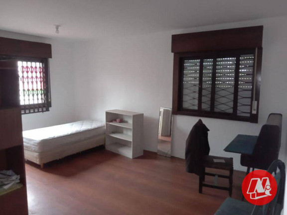 Kitnet com 1 Quarto à Venda, 32 m² em Santana - Porto Alegre