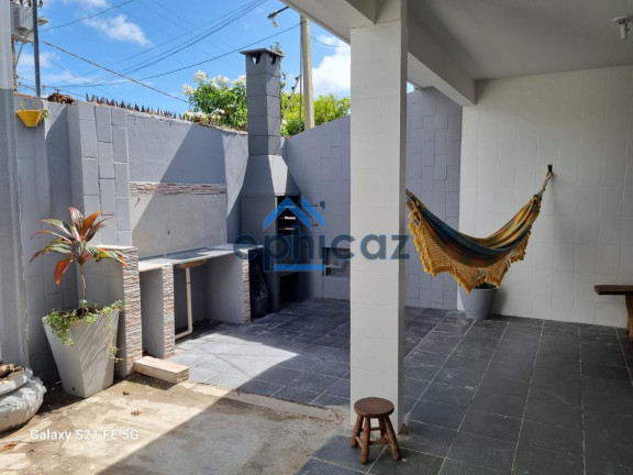 Imagem Casa com 4 Quartos à Venda, 320 m² em Jacarecica - Maceió