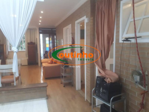 Imagem Casa com 3 Quartos à Venda, 170 m² em Maracanã - Rio De Janeiro Imagem Casa com 3 Quartos à Venda, 170 m² em Maracanã - Rio De Janeiro