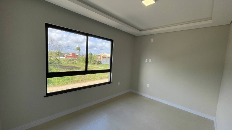 Imagem Casa com 3 Quartos à Venda, 204 m² em Quinta Dos Açorianos - Barra Velha Imagem Casa com 3 Quartos à Venda, 204 m² em Quinta Dos Açorianos - Barra Velha