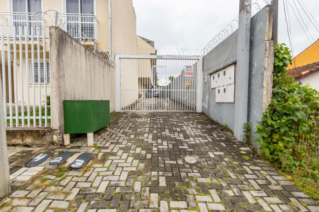 Imagem Casa com 2 Quartos à Venda, 138 m² em Xaxim - Curitiba