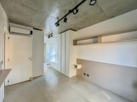 Imagem Imóvel com 1 Quarto à Venda,  em Petrópolis - Porto Alegre