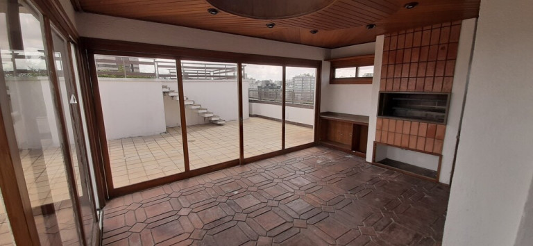 Imagem Apartamento com 4 Quartos à Venda, 367 m² em Floresta - Porto Alegre