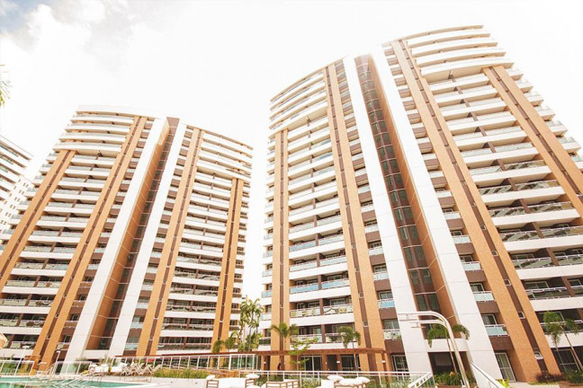 Apartamento com 3 Quartos à Venda, 118 m² em Guararapes - Fortaleza