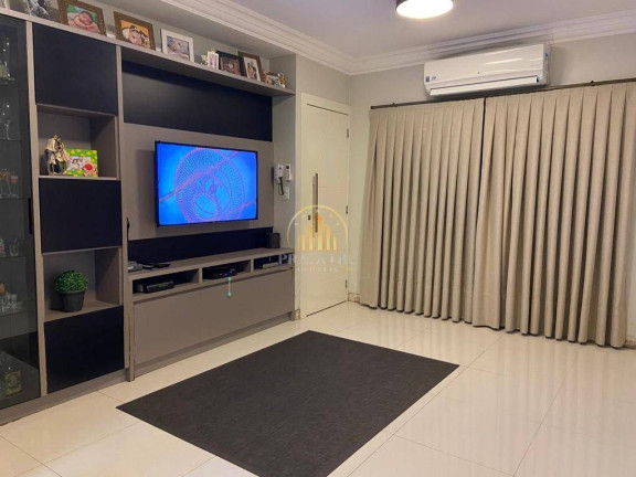 Casa com 3 Quartos à Venda, 261 m² em Centro - Balneário Camboriú