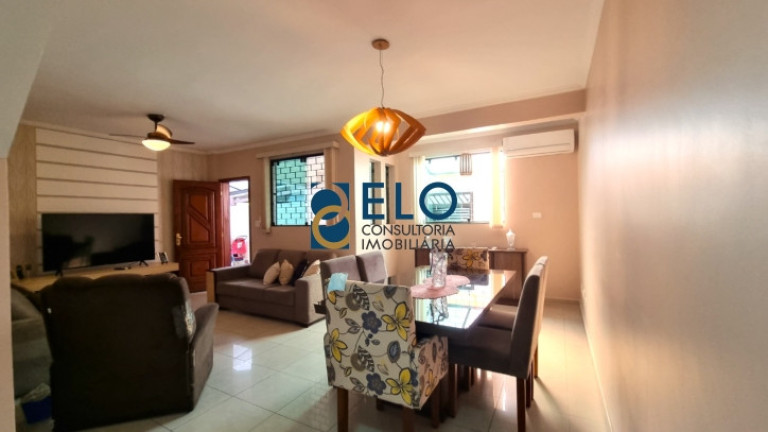 Casa com 3 Quartos à Venda, 141 m² em Embaré - Santos