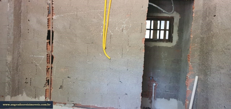 Imagem Casa com 1 Quarto à Venda, 65 m² em Coroa Grande - Itaguaí Imagem Casa com 1 Quarto à Venda, 65 m² em Coroa Grande - Itaguaí