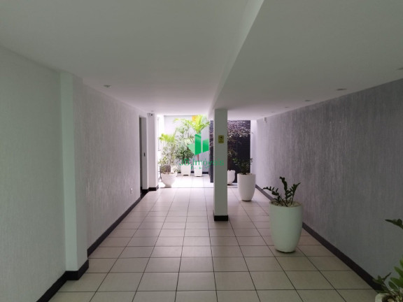 Imagem Imóvel com 3 Quartos para Alugar, 1 m² em Ibituruna - Montes Claros Imagem Imóvel com 3 Quartos para Alugar, 1 m² em Ibituruna - Montes Claros
