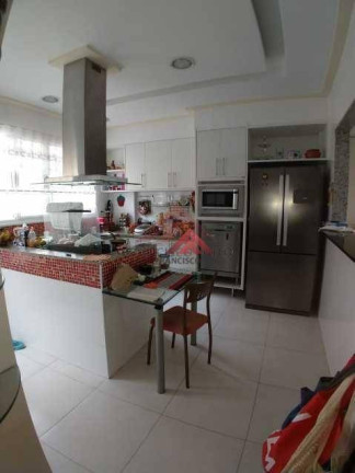Imagem Casa com 2 Quartos à Venda, 300 m² em Santa Rosa - Niterói Imagem Casa com 2 Quartos à Venda, 300 m² em Santa Rosa - Niterói