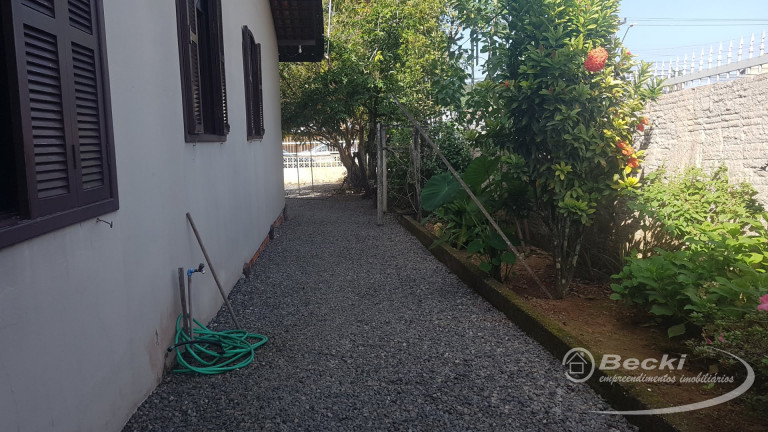 Imagem Casa com 3 Quartos à Venda, 139 m² em Petrópolis - Joinville