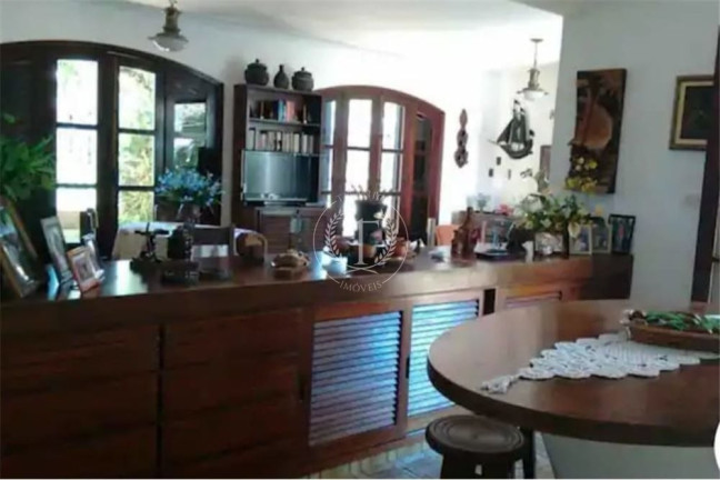 Imagem Casa com 4 Quartos à Venda, 238 m² em Boracéia - São Sebastião