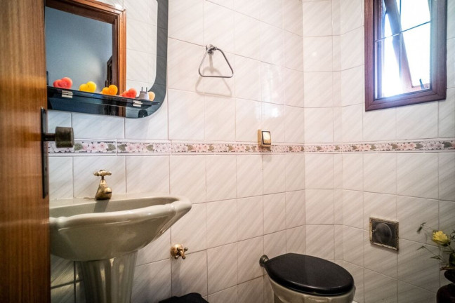 Imagem Casa com 3 Quartos à Venda, 247 m² em Jardim Planalto - Porto Alegre