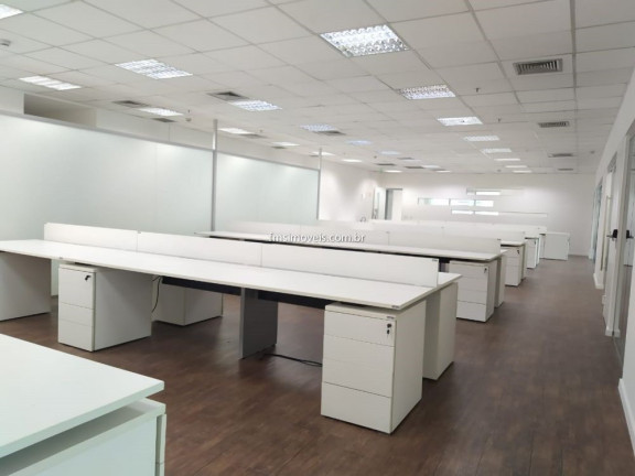 Imagem Imóvel para Alugar, 1.300 m² em Alphaville - Barueri Imagem Imóvel para Alugar, 1.300 m² em Alphaville - Barueri