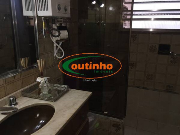 Imagem Casa com 5 Quartos à Venda, 287 m² em Tijuca - Rio De Janeiro Imagem Casa com 5 Quartos à Venda, 287 m² em Tijuca - Rio De Janeiro