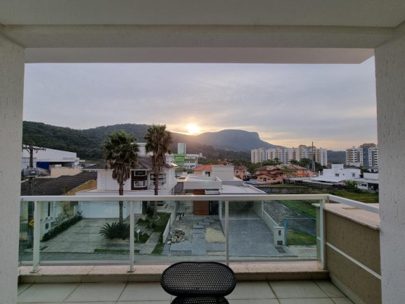 Imagem Sobrado com 4 Quartos à Venda, em Pedra Branca - Palhoça Imagem Sobrado com 4 Quartos à Venda, em Pedra Branca - Palhoça