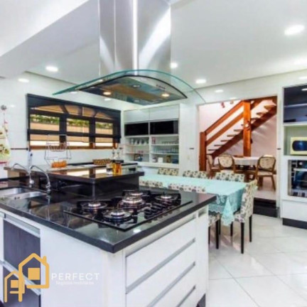 Imagem Casa com 7 Quartos à Venda, 600 m² em Condomínio Itatinga Em Caraguatatuba - Caraguatatuba Imagem Casa com 7 Quartos à Venda, 600 m² em Condomínio Itatinga Em Caraguatatuba - Caraguatatuba
