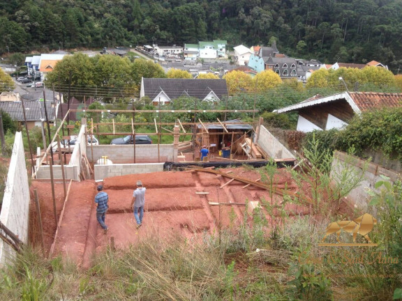 Imagem Casa com 4 Quartos à Venda, 400 m² em Campos Do Jordão Imagem Casa com 4 Quartos à Venda, 400 m² em Campos Do Jordão