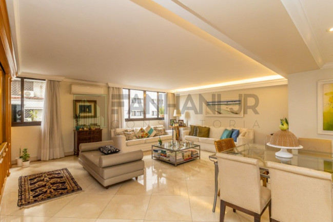 Imagem Imóvel com 3 Quartos à Venda, 144 m² em Jardim Europa - São Paulo Imagem Imóvel com 3 Quartos à Venda, 144 m² em Jardim Europa - São Paulo