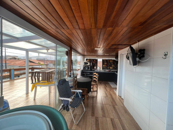 Imagem Casa com 3 Quartos à Venda, 162 m² em Maracanã - Praia Grande Imagem Casa com 3 Quartos à Venda, 162 m² em Maracanã - Praia Grande