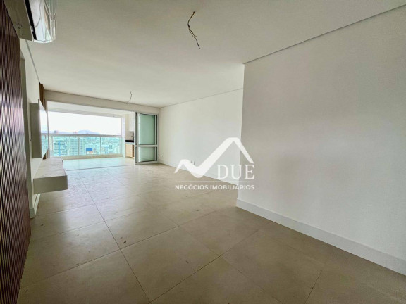 Apartamento com 3 Quartos à Venda, 136 m² em Pompéia - Santos