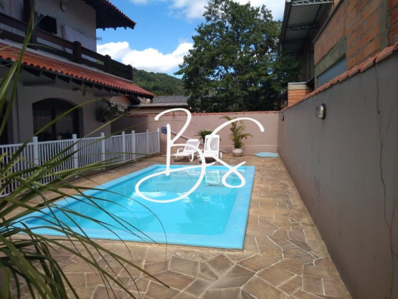 Imagem Casa com 3 Quartos à Venda, 600 m² em Centro - Igrejinha