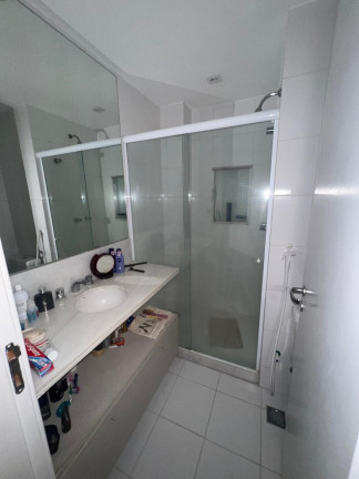 Imagem Imóvel com 3 Quartos à Venda, 107 m² em Icaraí - Niterói Imagem Imóvel com 3 Quartos à Venda, 107 m² em Icaraí - Niterói